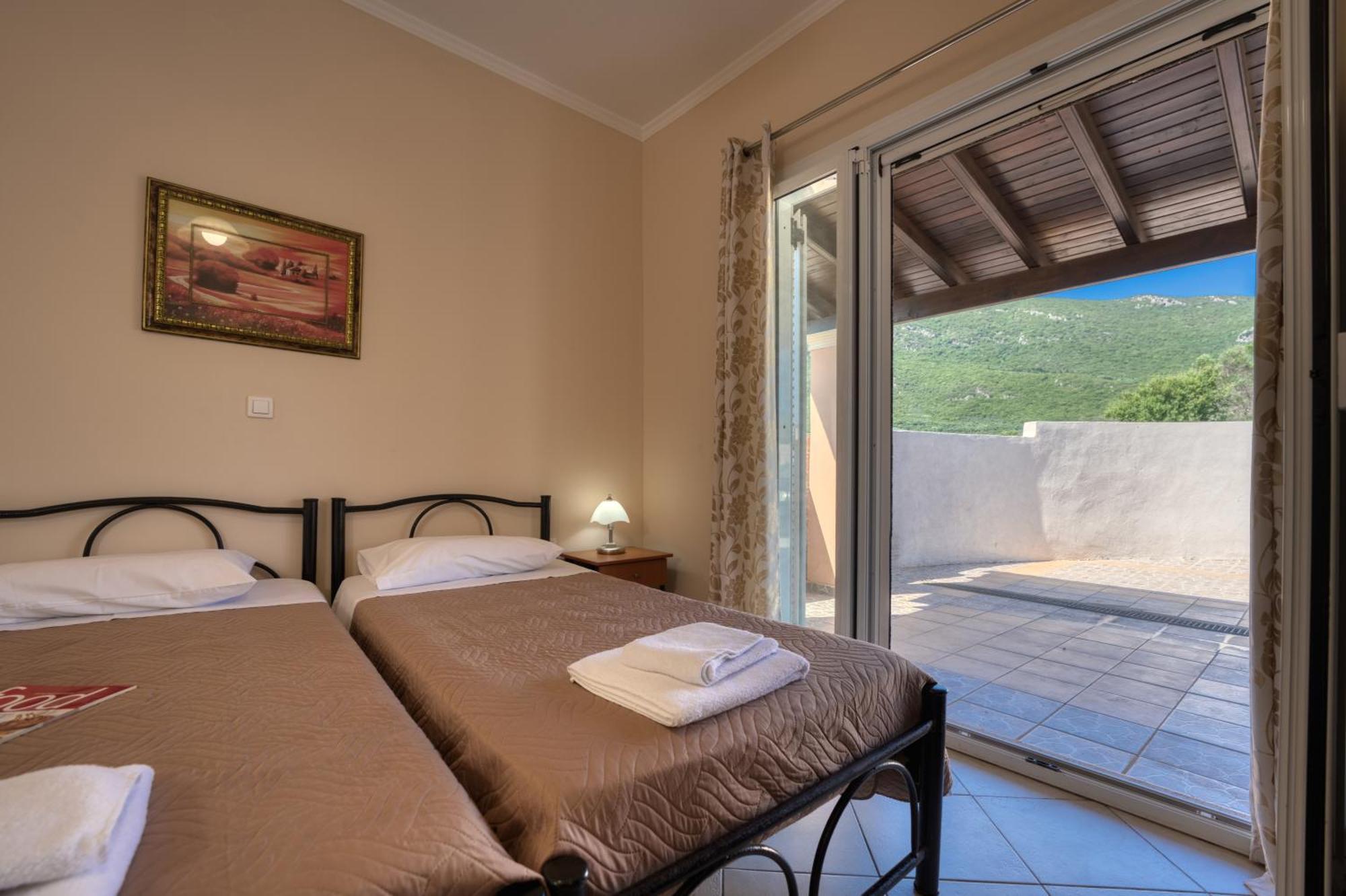 Villa Angela Ágios Matthaíos Exteriér fotografie