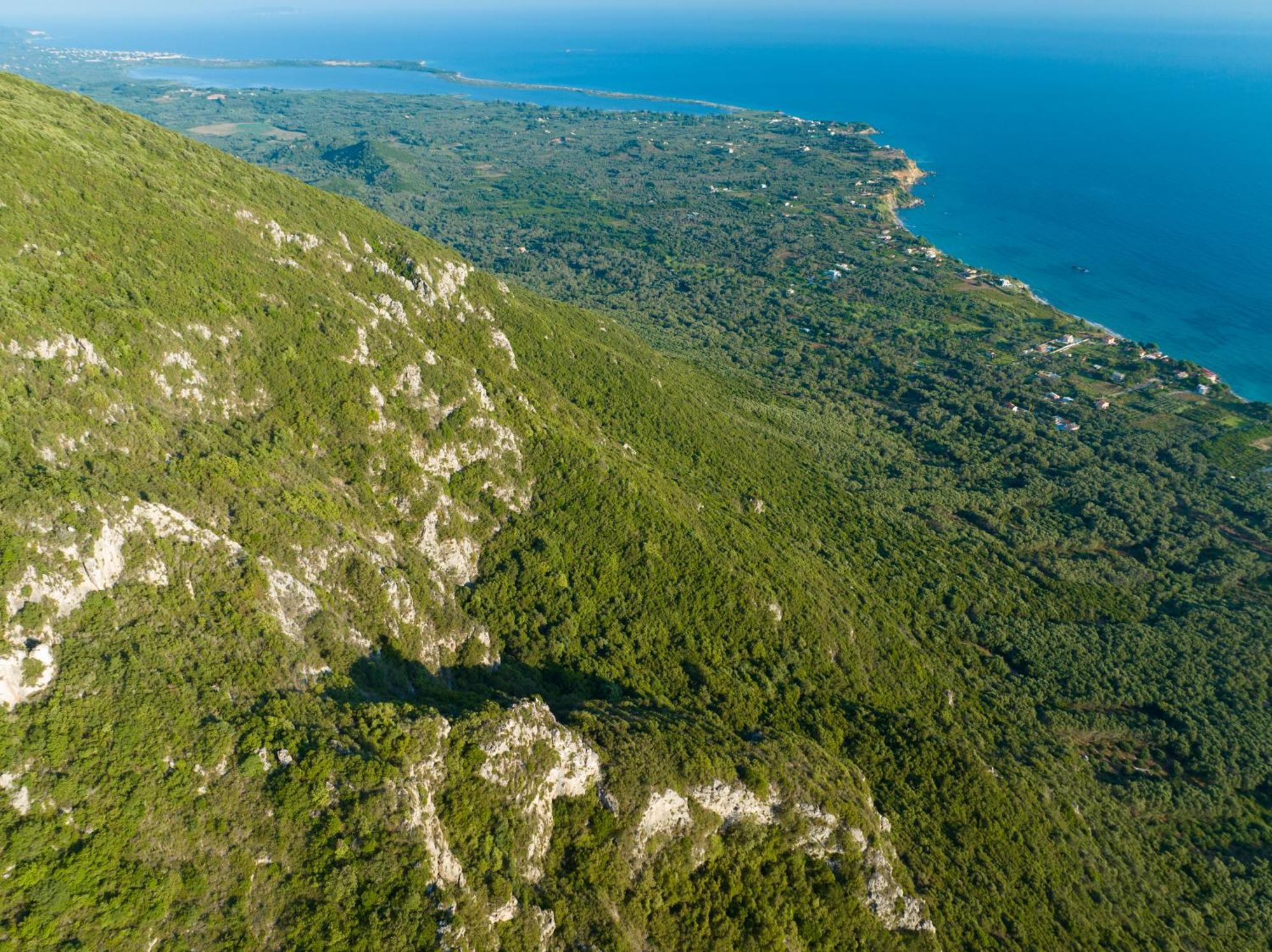 Villa Angela Ágios Matthaíos Exteriér fotografie