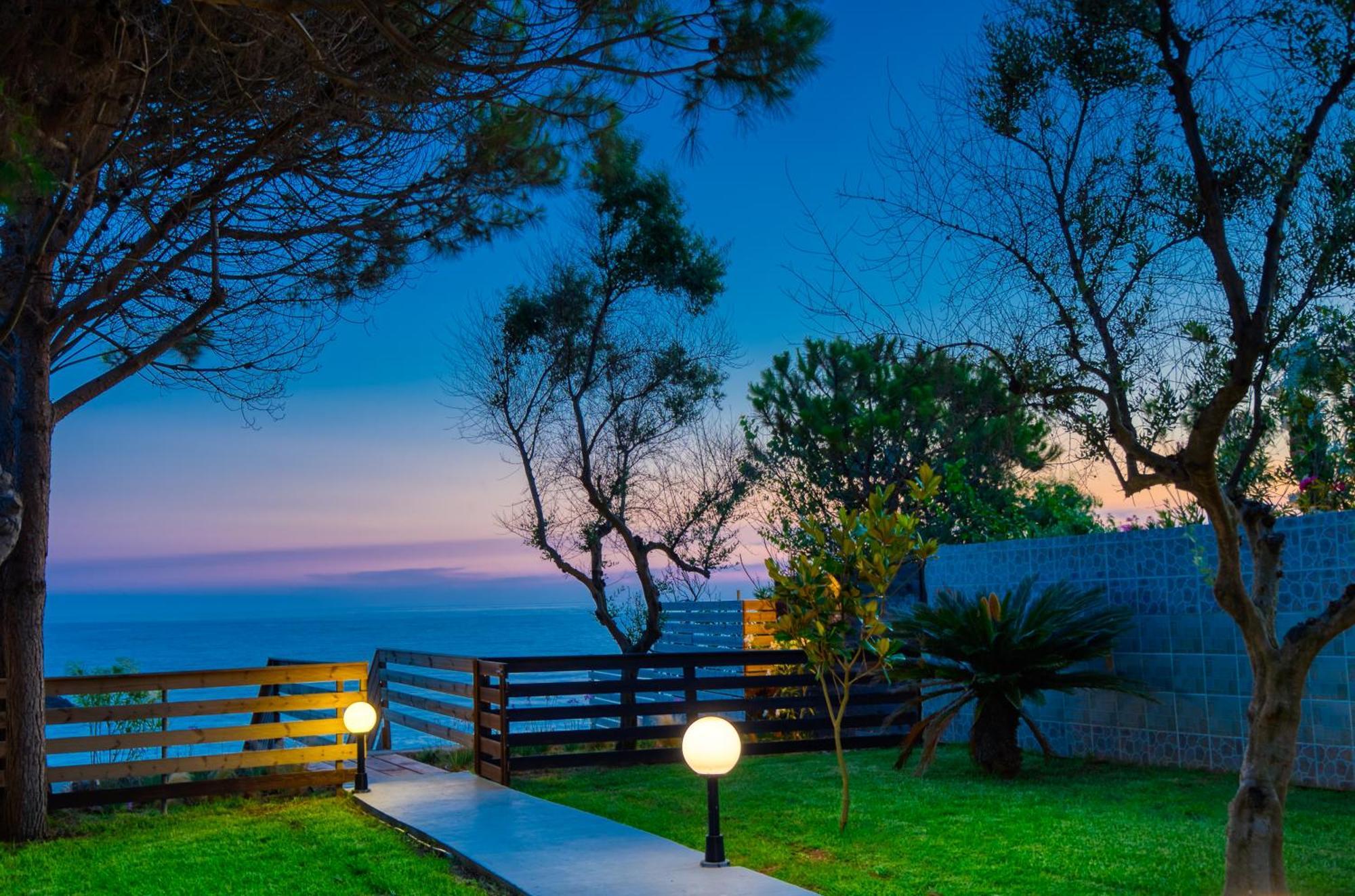 Villa Angela Ágios Matthaíos Exteriér fotografie