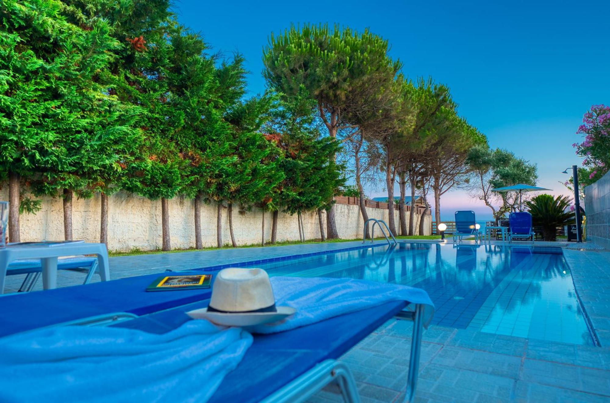 Villa Angela Ágios Matthaíos Exteriér fotografie